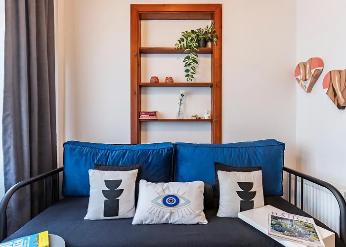 Entire Private Building Walk To Galata 6 Guests Istanbul