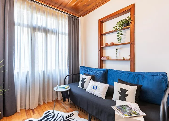 Entire Private Building Walk To Galata 6 Guests *