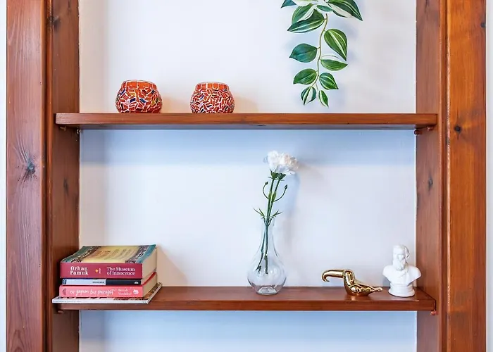 Entire Private Building Walk To Galata 6 Guests * Istanbul