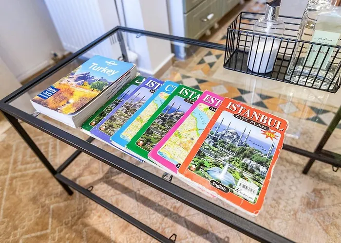 Entire Private Building Walk To Galata 6 Guests *