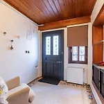 別荘 Entire Private Building Walk To Galata 6 Guests *